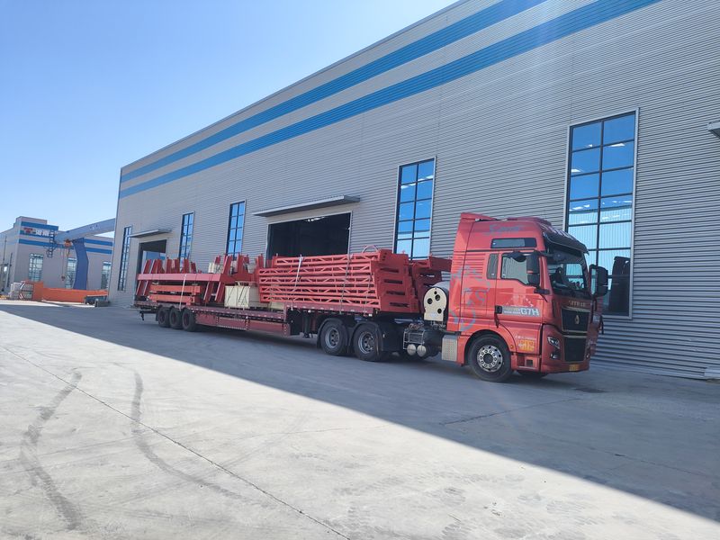 電動(dòng)葫蘆門式起重機(jī) 4臺(tái) MHxh10t—8m    2臺(tái) MHxh5t—8m      2臺(tái) 制作完成，出口哈薩克斯坦交付客戶使用